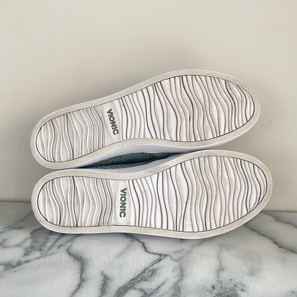 Vionic Splendid Midi Perforated Nubuck Slip On Shoes Mint Green Size 8.5 Comfort - Picture 9 of 10